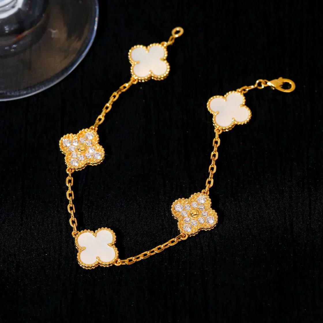[Marin-Jewelry]CLOVER WHITE PEARL MOP 5 MOTIF BRACELET COLLECTION
