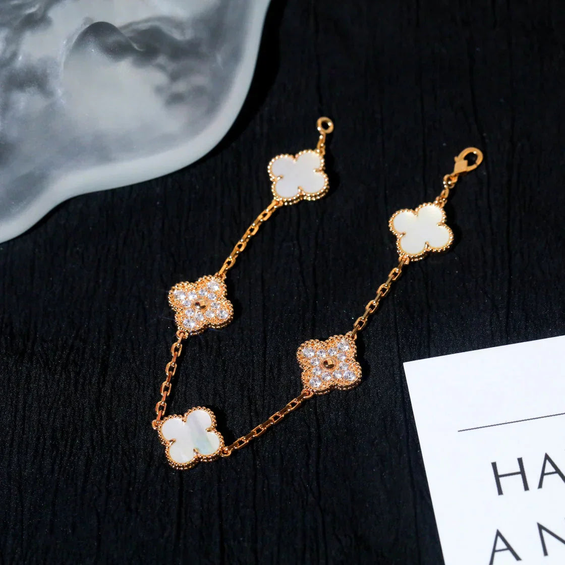 [Marin-Jewelry]CLOVER WHITE PEARL MOP 5 MOTIF BRACELET COLLECTION