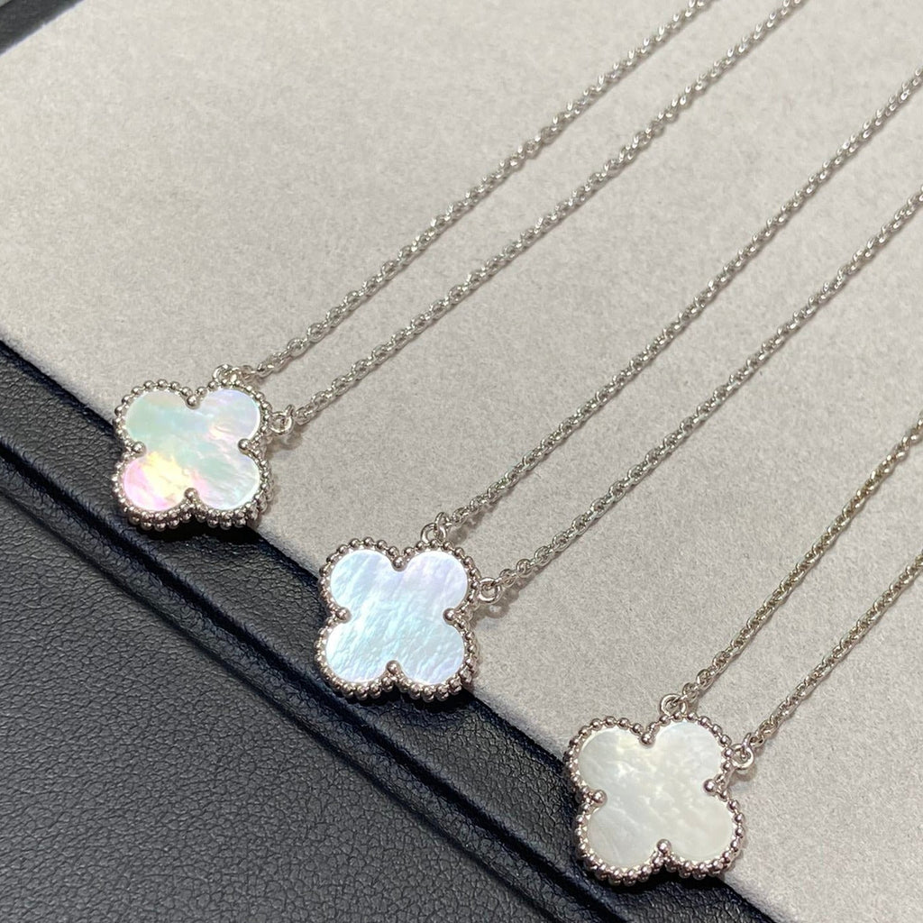 [Marin]COLLIER TRÈFLE MOYEN ARGENT NACRE BLANCHE