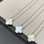 [Marin]COLLIER TRÈFLE MOYEN ARGENT NACRE BLANCHE