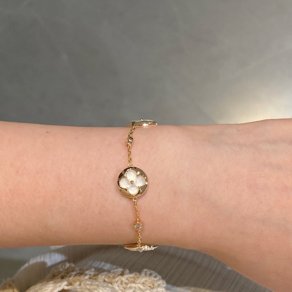 [Marin]STAR AND SUN 4 MOTIF WHITE MOP PINK GOLD BRACELET