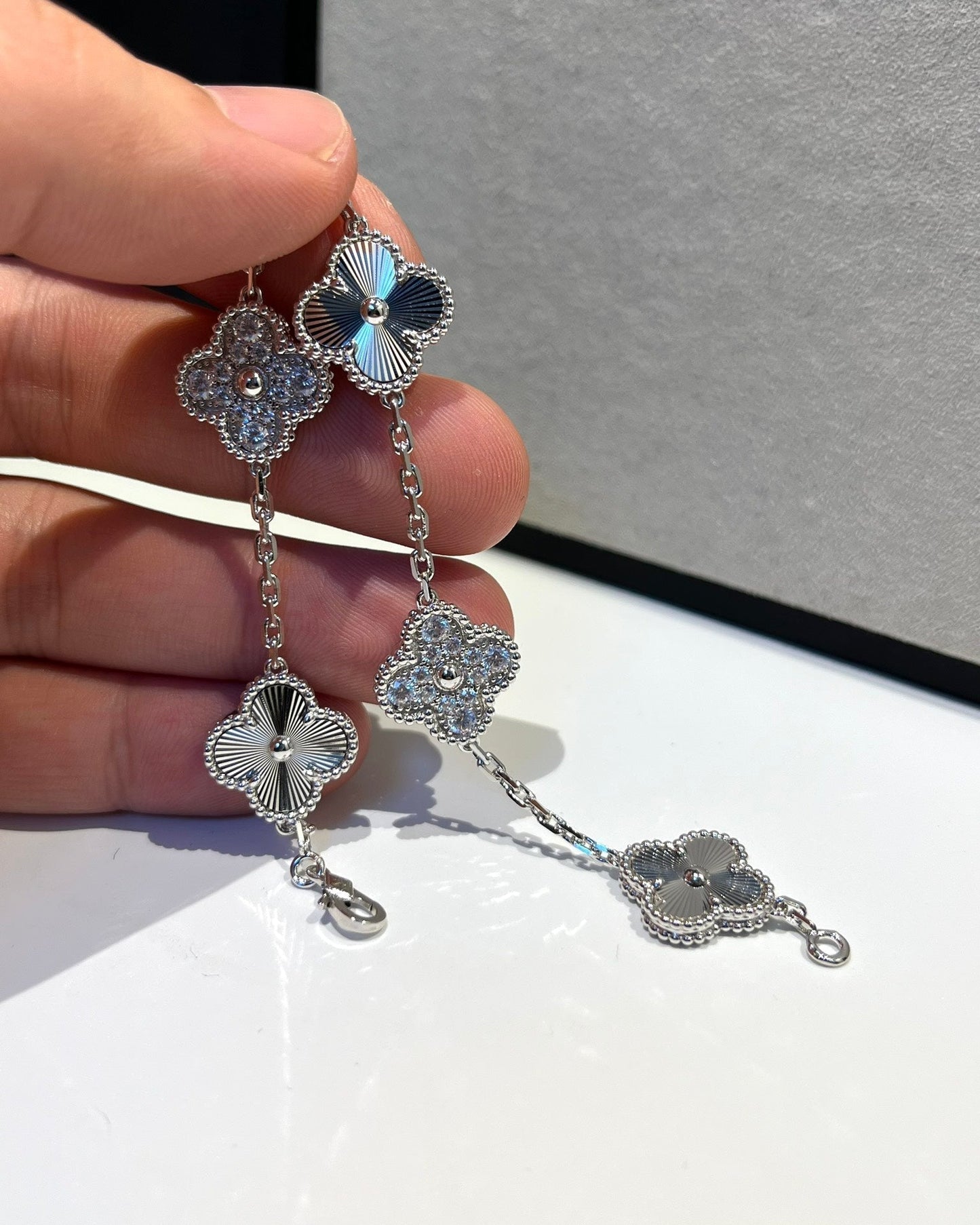[Marin-Jewelry] CLOVER 5 MOTIF LASER BRACELET COLLECTION