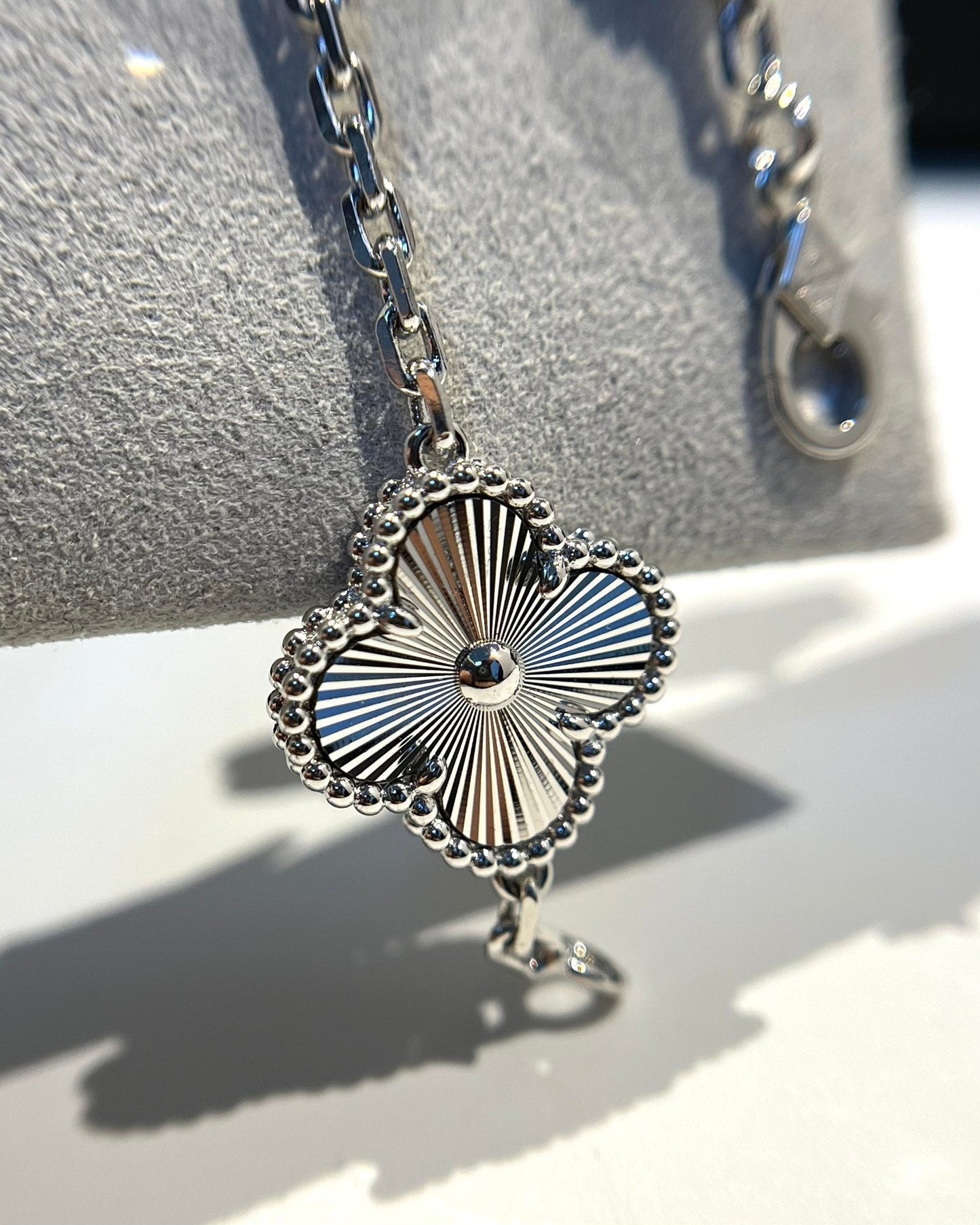 [Marin-Jewelry] CLOVER 5 MOTIF LASER BRACELET COLLECTION
