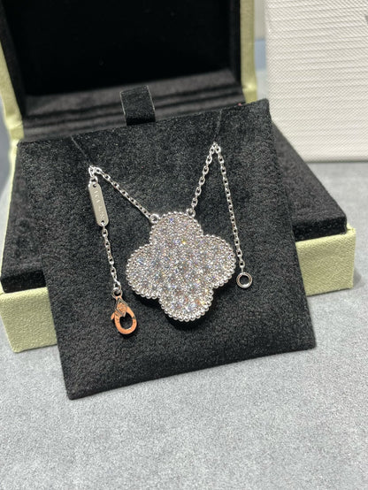 [Marin-Jewelry]CLOVER 25MM LARGE PENDANT DIAMOND PAVED SILVER NECKLACE