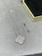 [Marin]CLOVER 25MM LARGE PENDANT DIAMOND PAVED SILVER NECKLACE