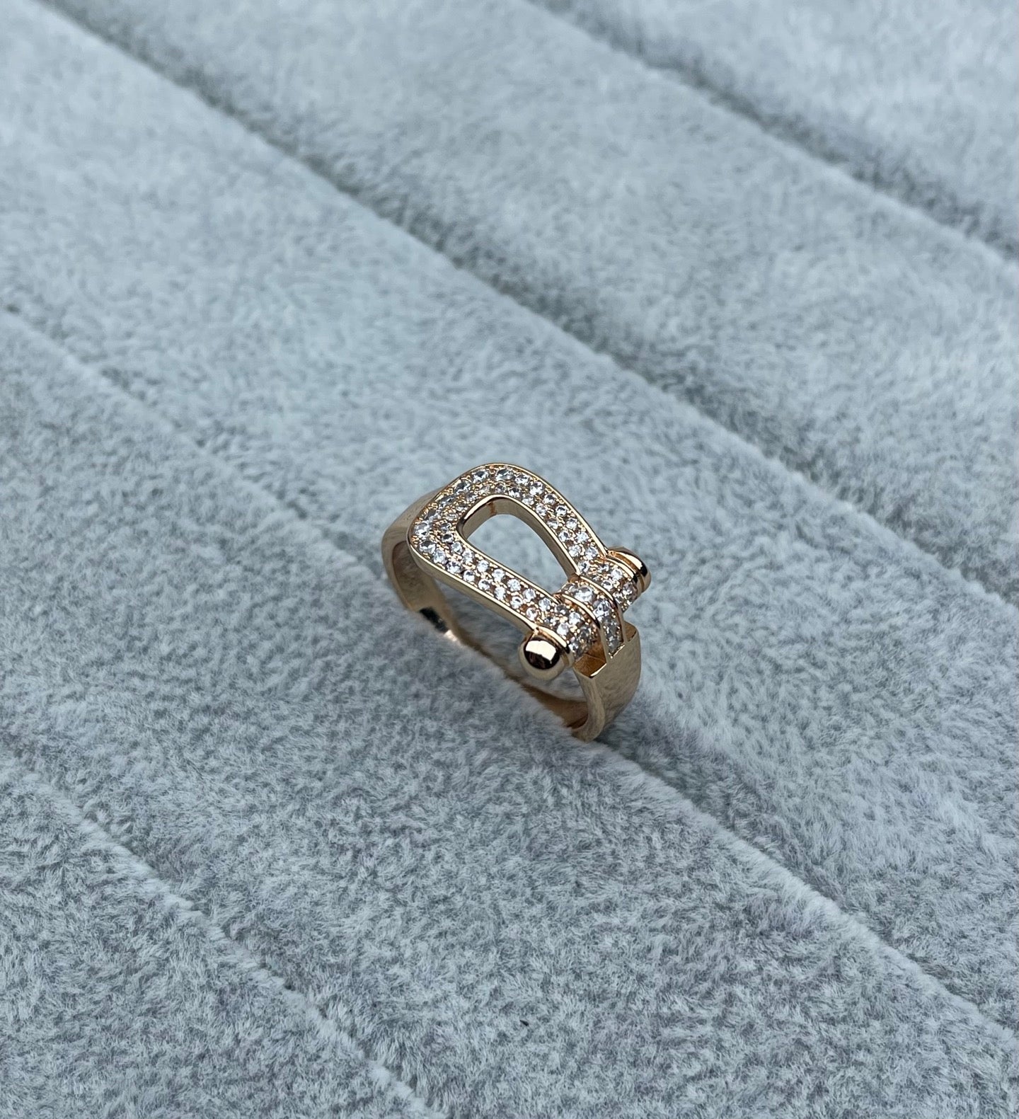 [Marin-Jewelry]Wide Hoof-Shaped Diamond-Studded Ring