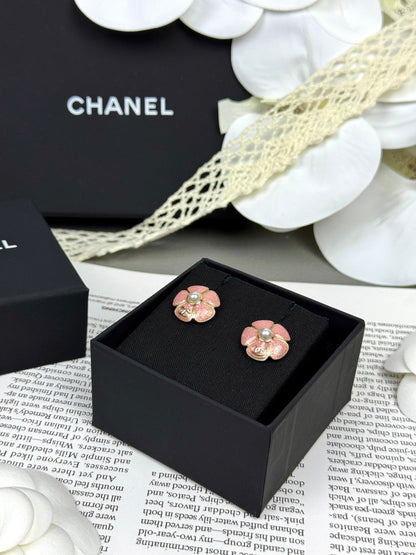 [Marin-Jewelry]26C Pink Camellia Pearl Enamel Stud Earrings