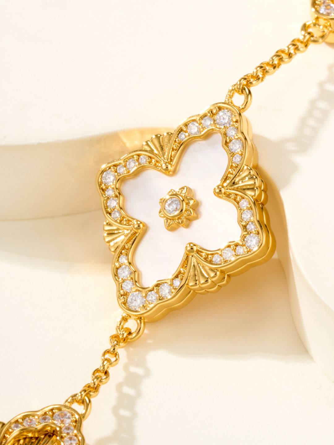 [Marin]B.C.L ENAMELED Five-Flower Bracelet（Various Colors) BIG SIZE