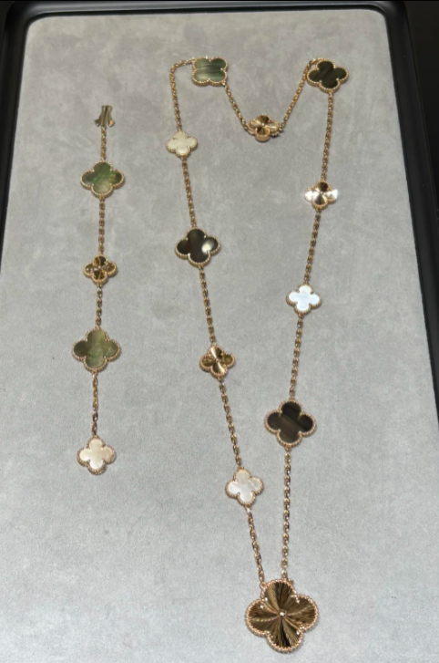 [Marin]DETACHABLE CLOVER 15(11+4) FLOWER SILVER NECKLACE SET