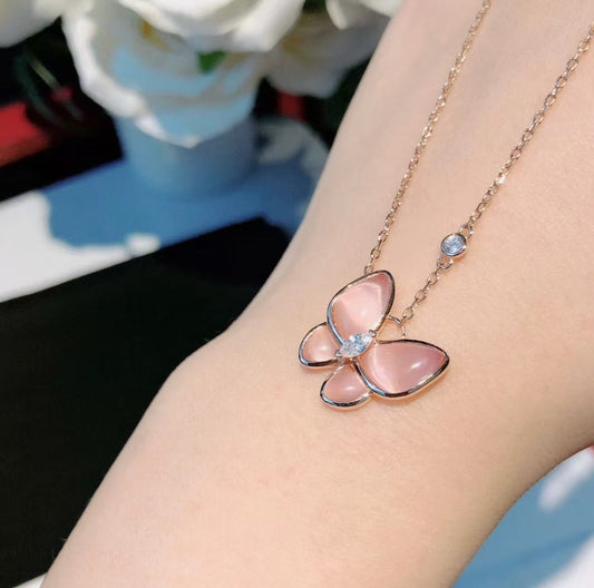 [Marin]BUTTERFLY PINK MOTHER-OF-PEARL DIAMOND NECKLACE