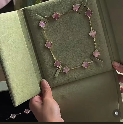 [Marin-Jewelry Jewellery] Pink Necklace with Ten Clover Designs