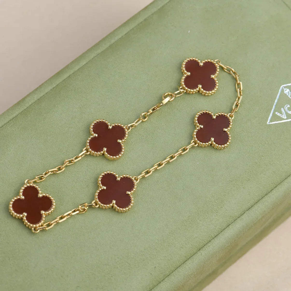 [⭐Shinejoy] CLOVER 5 MOTIF RED CORNELIAN BRACELET COLLECTION