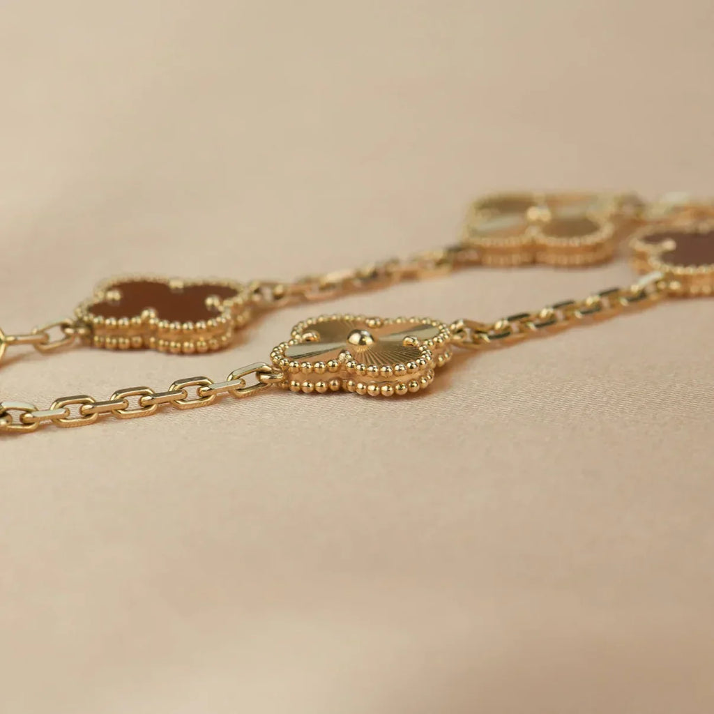 [⭐Shinejoy] CLOVER 5 MOTIF RED CORNELIAN BRACELET COLLECTION
