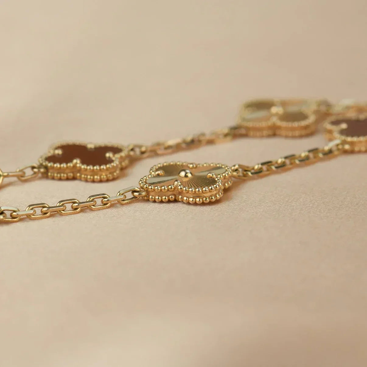 [Marin-Jewelry] CLOVER 5 MOTIF RED CORNELIAN BRACELET COLLECTION