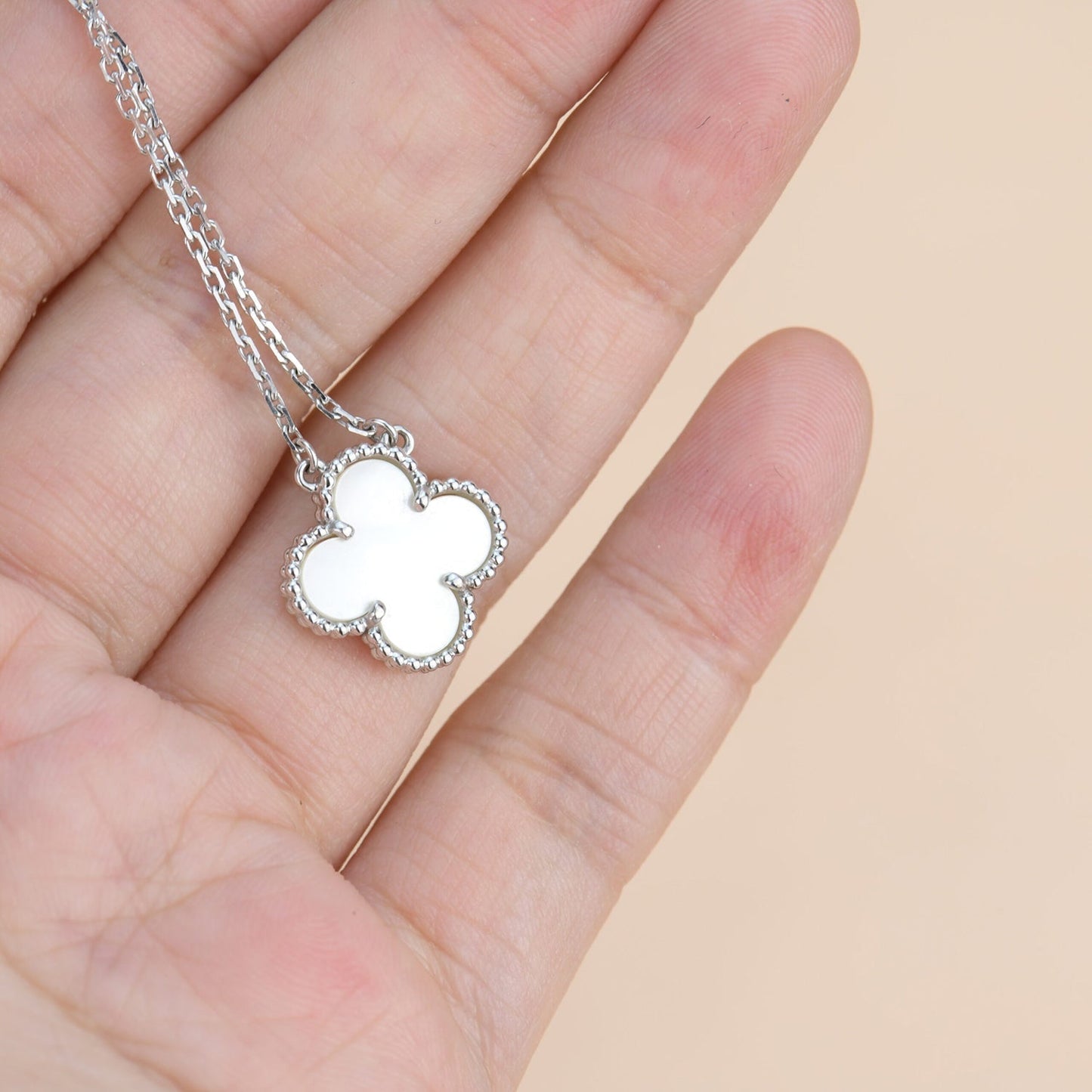 [Marin]CLOVER  15MM WHITE MOTHER-OF-PEARL SILVER