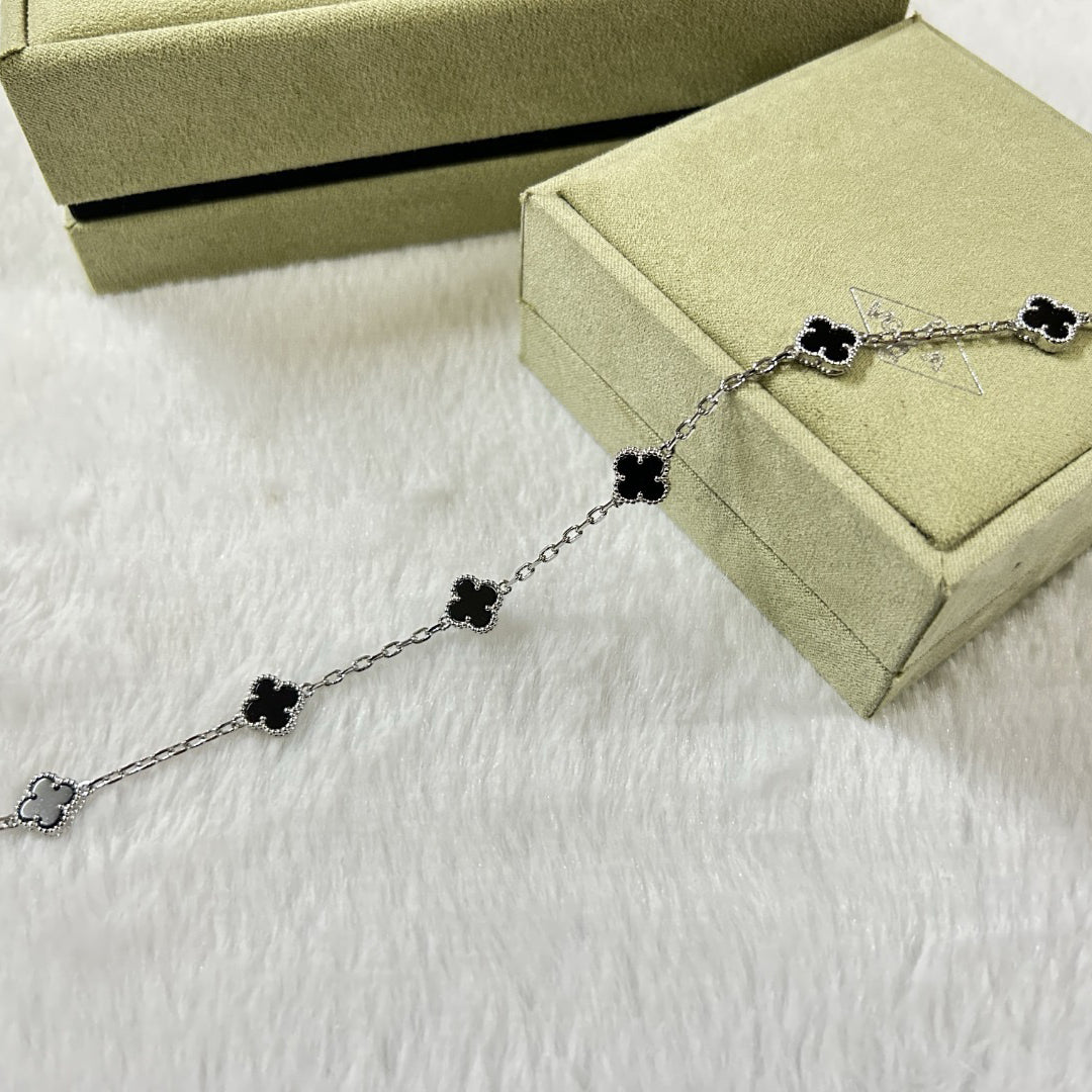 [Marin]CLOVER 6 MOTIF  ONYXS BRACELET