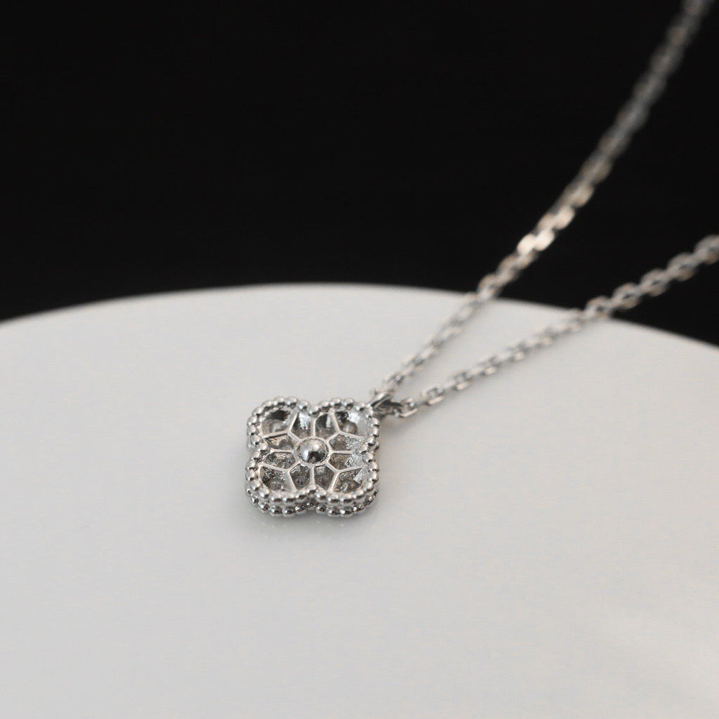 [Marin]CLOVER MINI 9.5MM PENDANT DIAMOND NECKLACE
