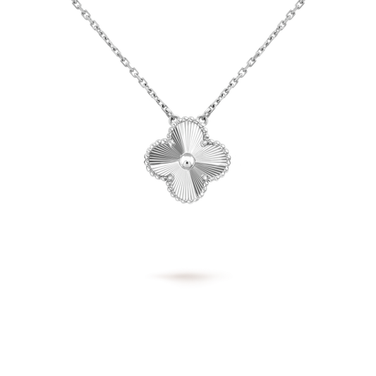 [Marin]CLOVER 15MM LASER NECKLACE SILVER