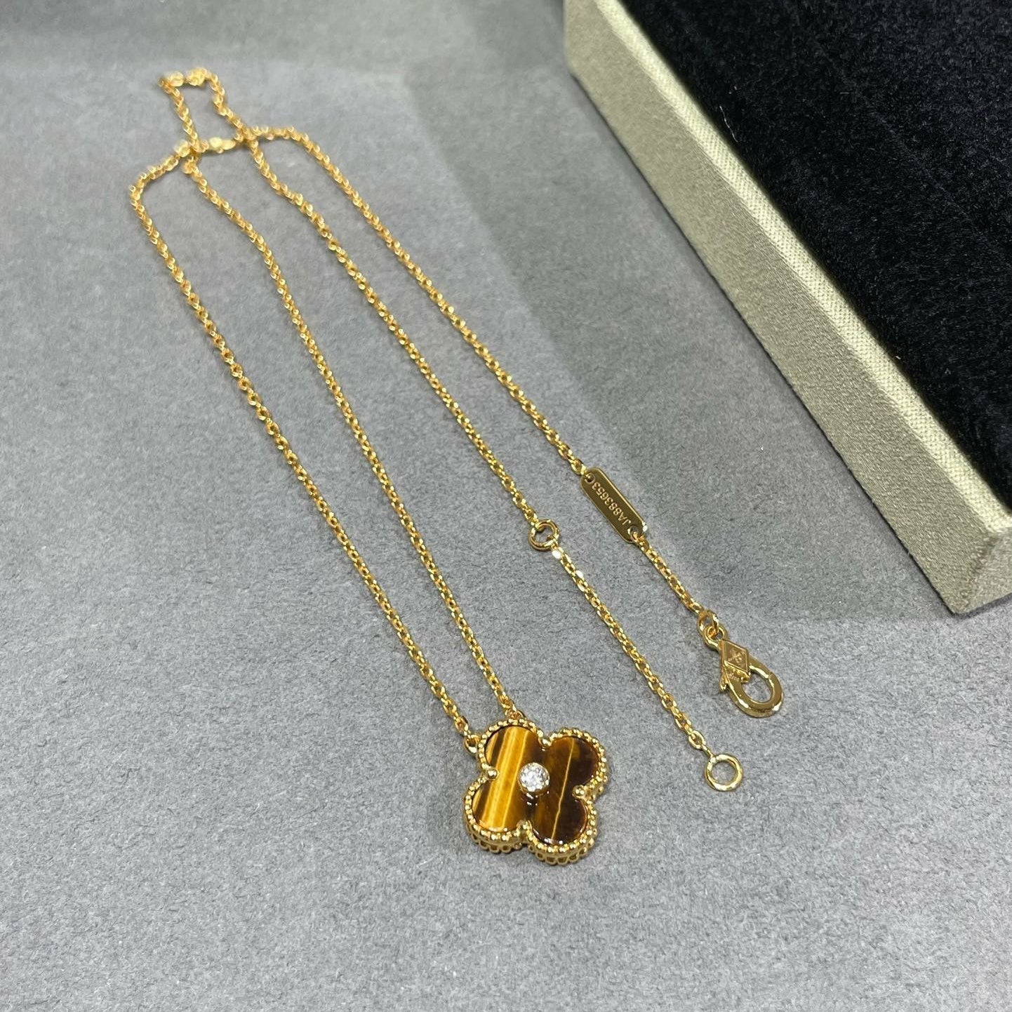 [Marin]クローバー 15MM ダイヤモンド & イエロータイガーアイアゲート ネックレス