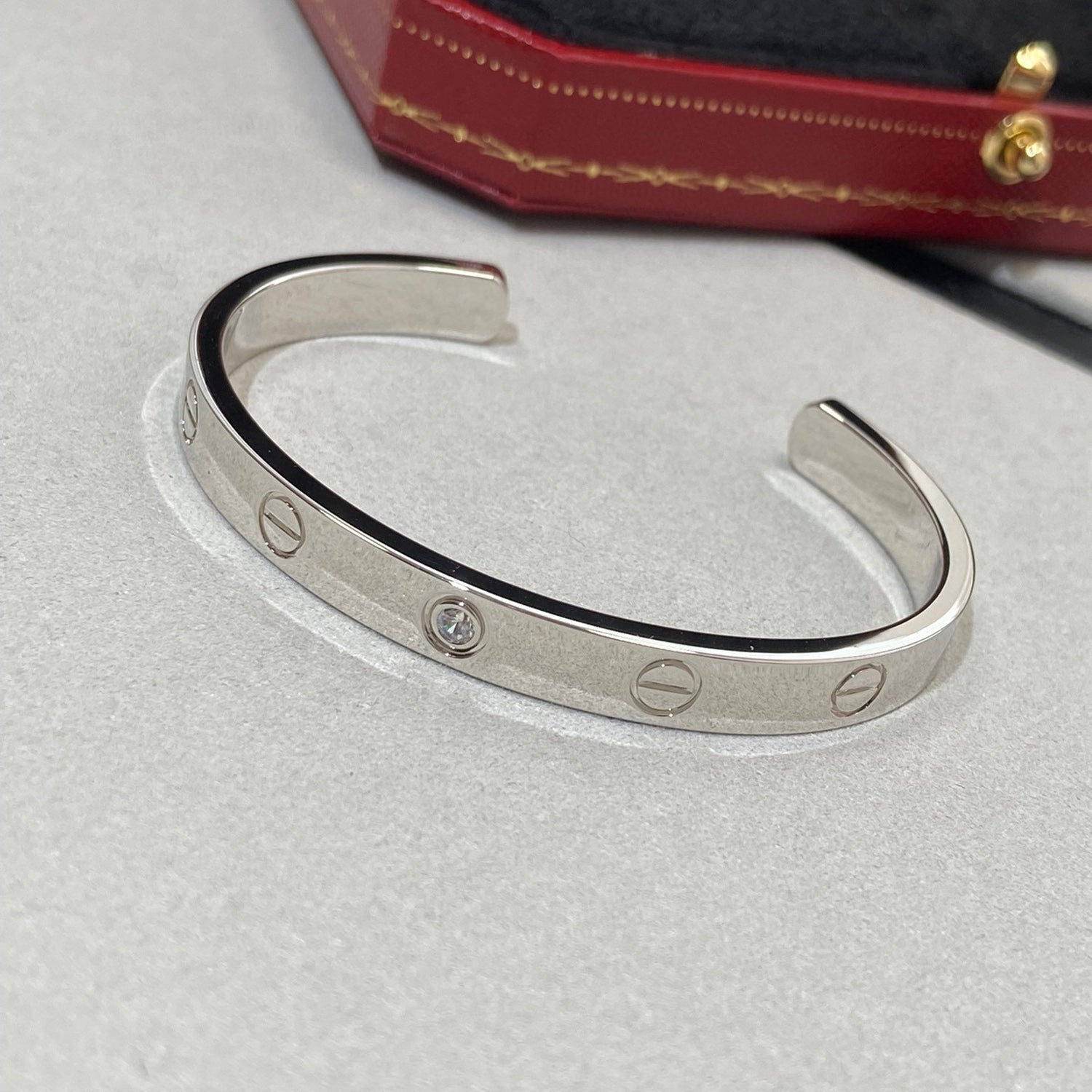 [Marin]LOVE BRACELET 6.1MM 1 DIAMOND OPEN CUFF