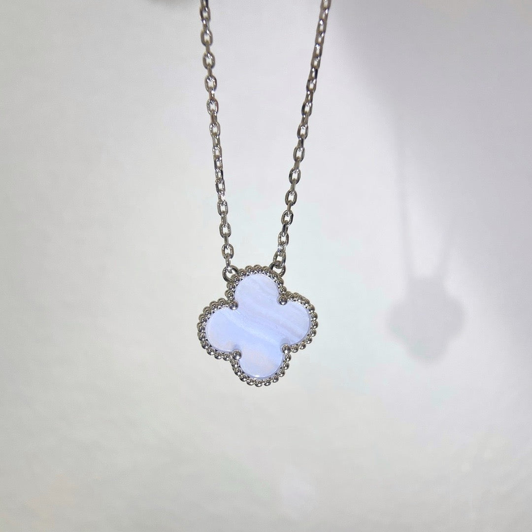 [Marin-Jewelry]CLOVER 15MM BLUE CHALCEDONY NECKLACE SILVER