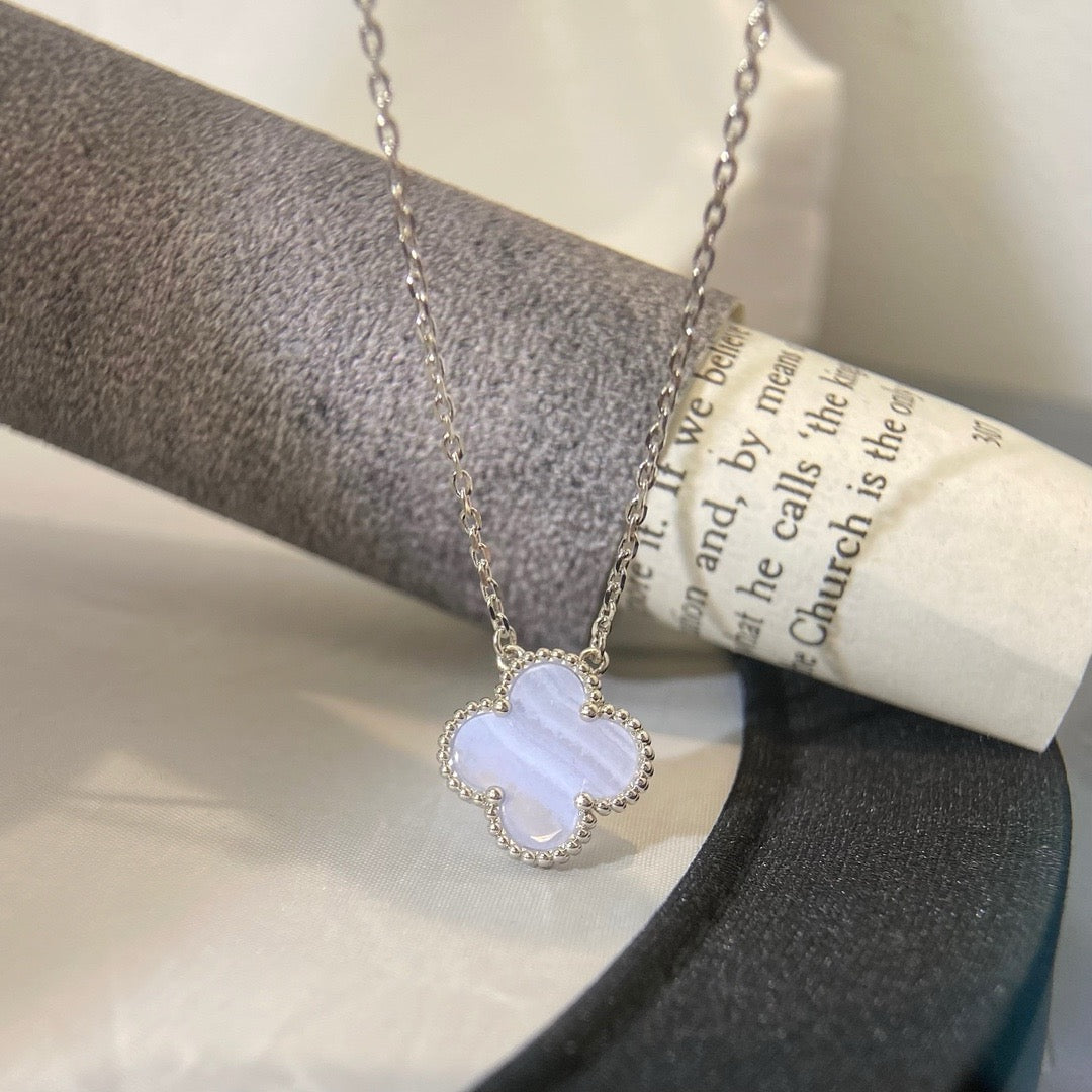 [Marin-Jewelry]CLOVER 15MM BLUE CHALCEDONY NECKLACE SILVER