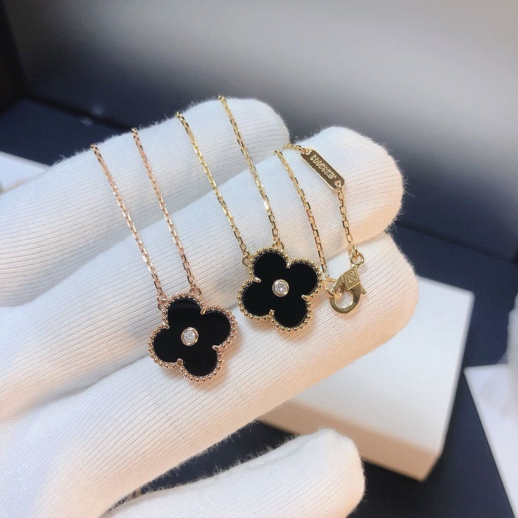 [Marin]CLOVER 15MM DIAMOND ONYX NECKLACE