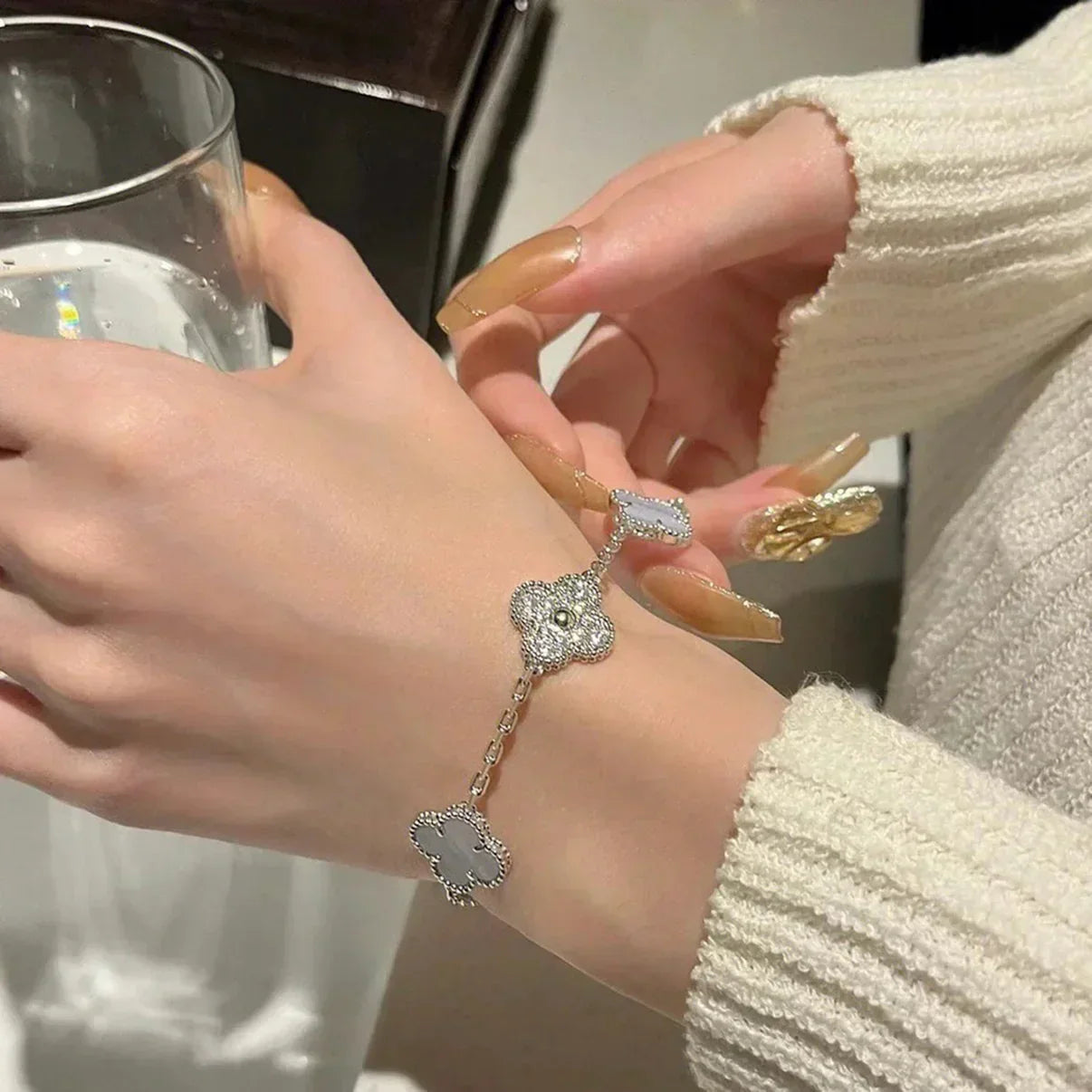 [Marin] CLOVER 5 MOTIF PURPLE CHALCEDONY BRACELET COLLECTION