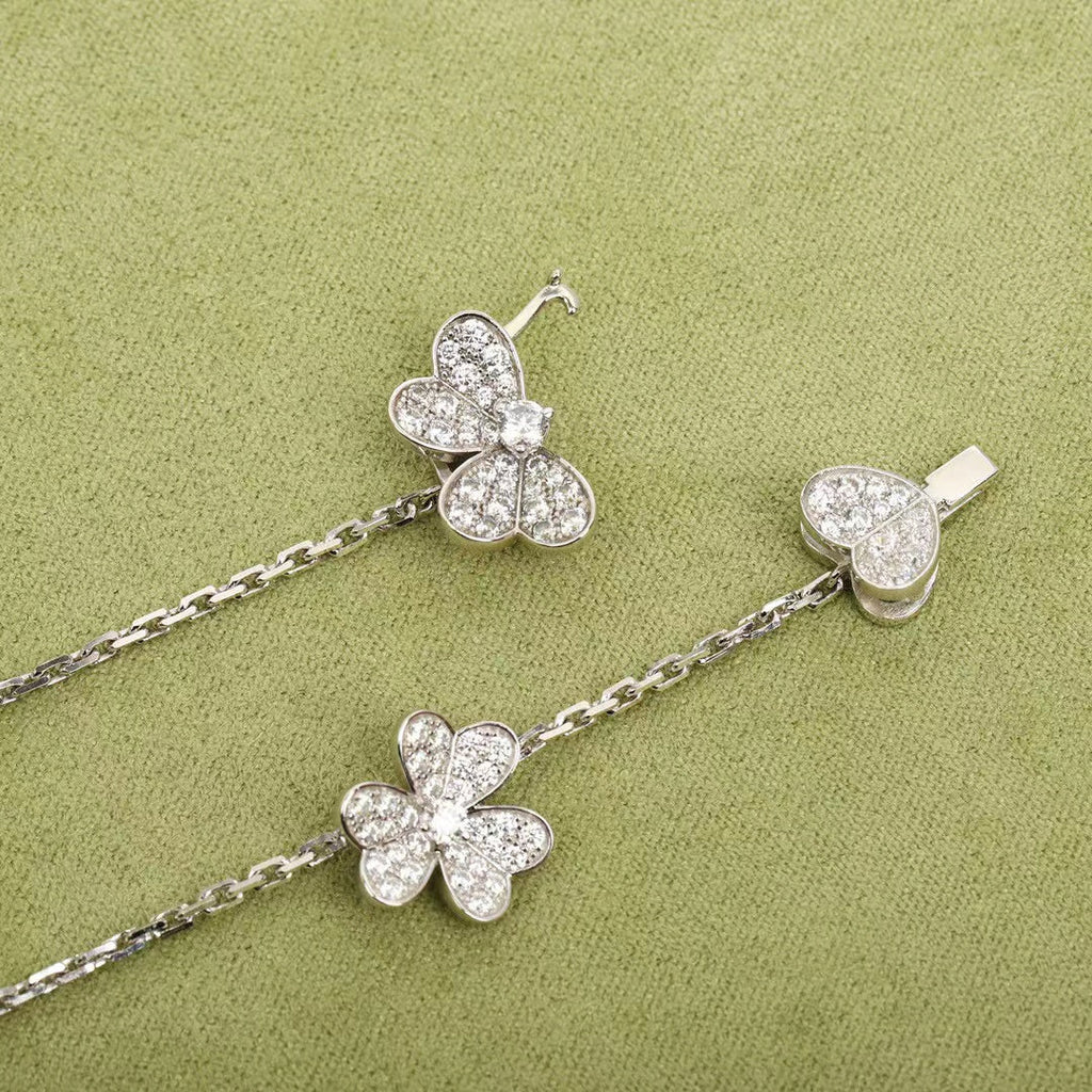 [Marin]FRIVOLE SILVER 9 FLOWERS NECKLACE
