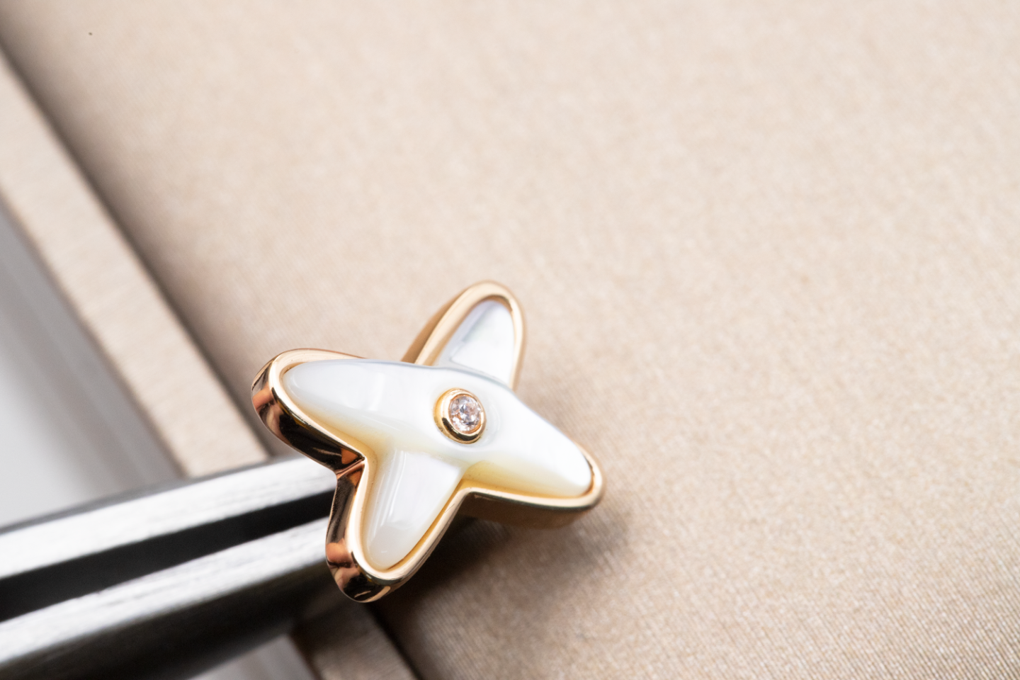 [Marin-Jewelry]JEUX DE WHITE MOP Marin-Jewelry GOLD DIAMOND EARRINGS