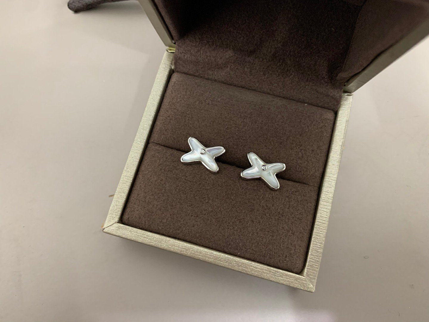 [Marin]JEUX DE WHITE MOP SILVER DIAMOND EARRINGS