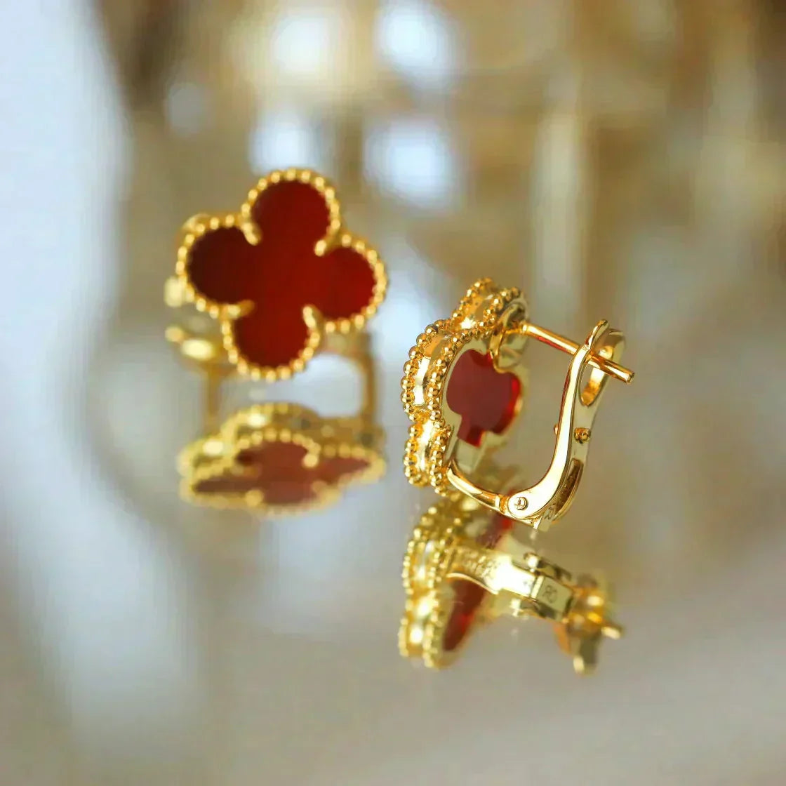 [Marin]CLOVER MEDIUM 1 MOTIFS CARNELIAN BOUCLES D'OREILLES
