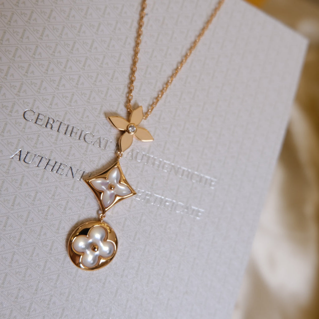[Marin]COLOR BLOSSOM LARIAT NECKLACE PINK GOLD WHITE MOTHER PEARL AND DIAMOND