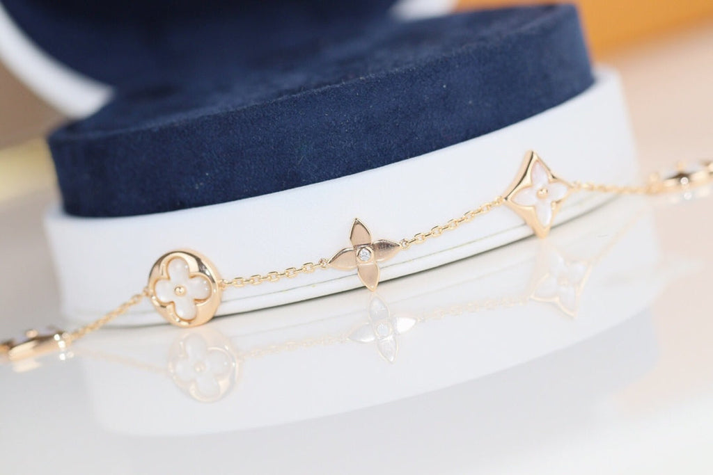 [Marin]LEAF CLOVER BRACELET