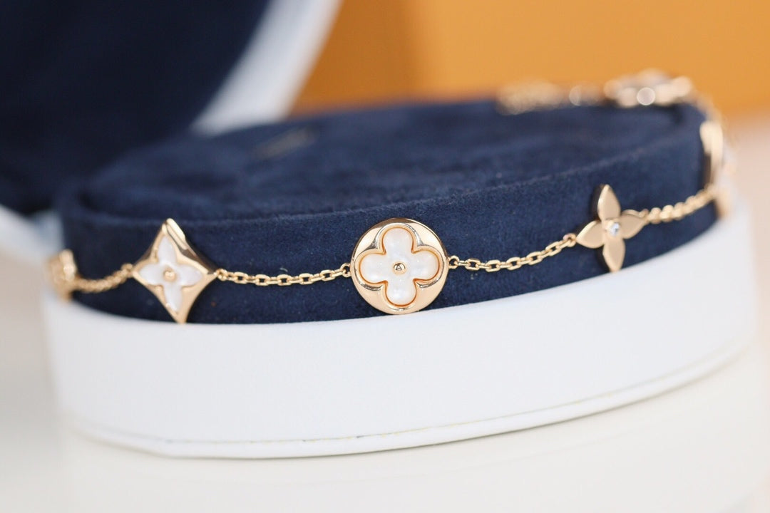 [Marin]LEAF CLOVER BRACELET