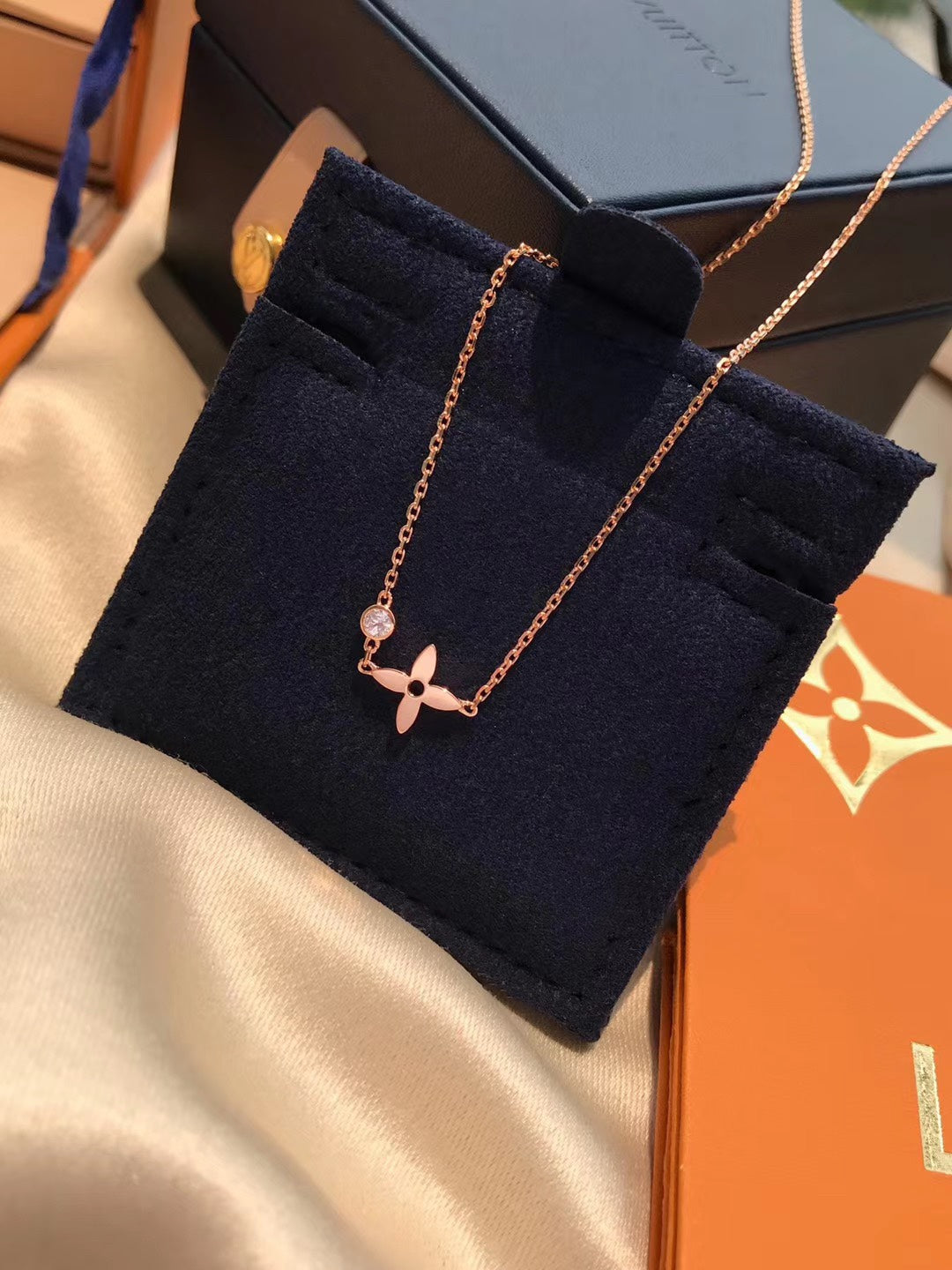 [Marin]BLOSSOM PENDANT PINK GOLD AND DIAMOND