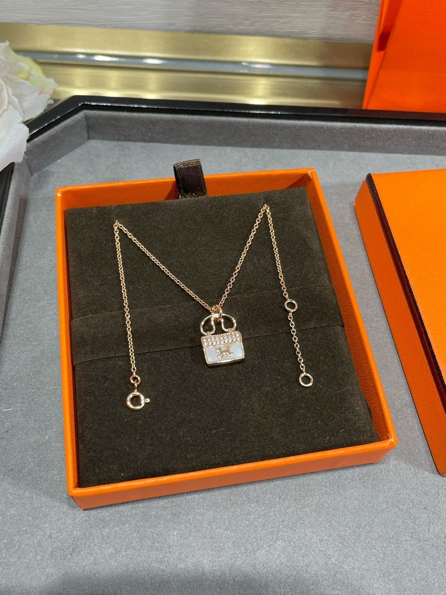 [Marin]H COLLIER PENDENTIF CIRCE MOISSANITE OR