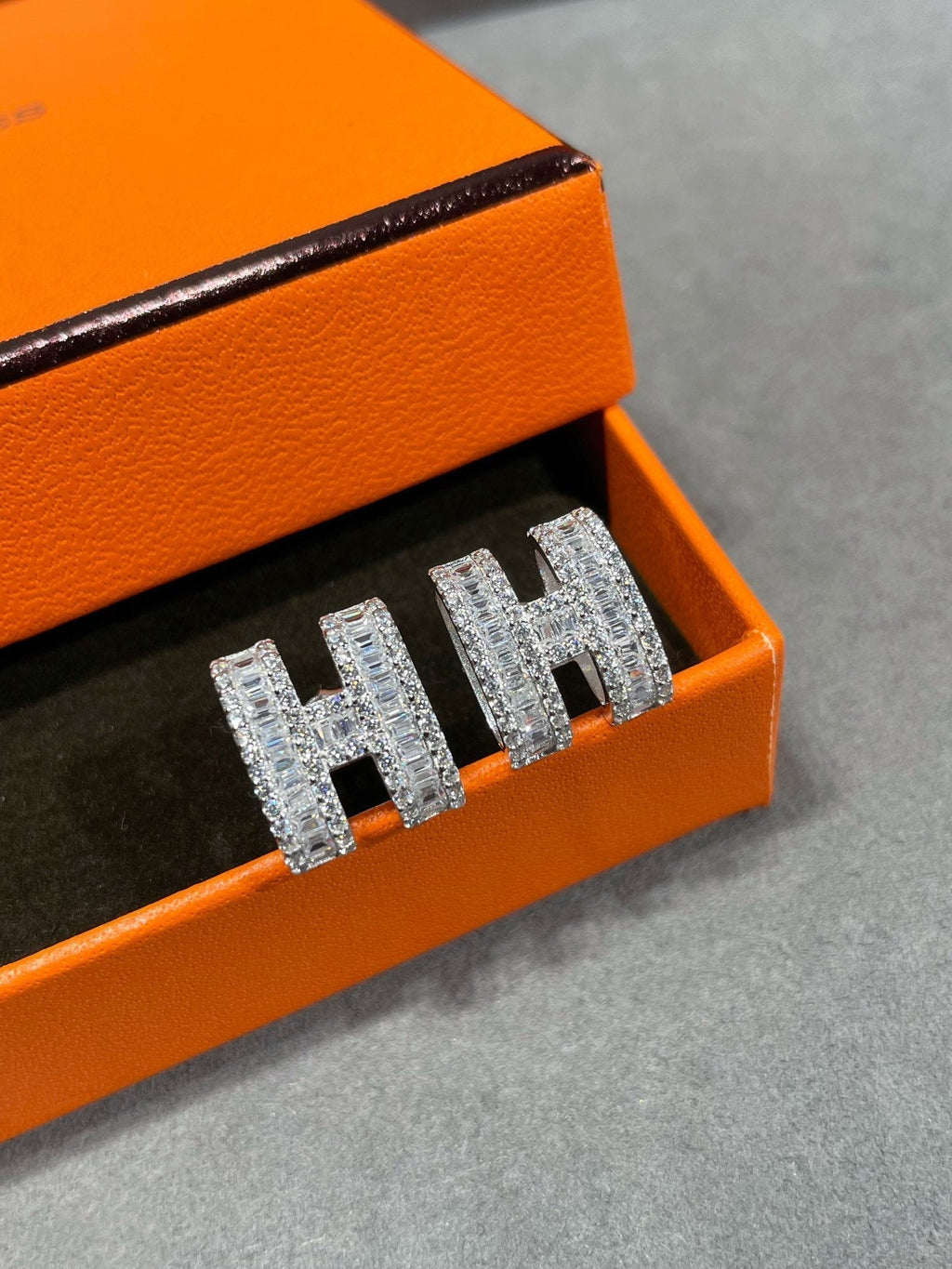 [Marin]BOUCLES D'OREILLES À CLOUS EN ARGENT AVEC DIAMANTS