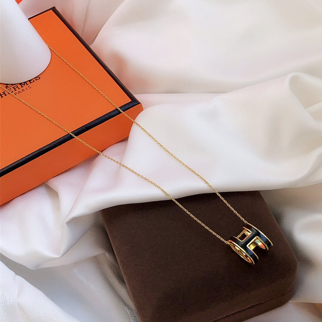 [Marin]HM CLIC BLACK ENAMEL GOLD NECKLACE