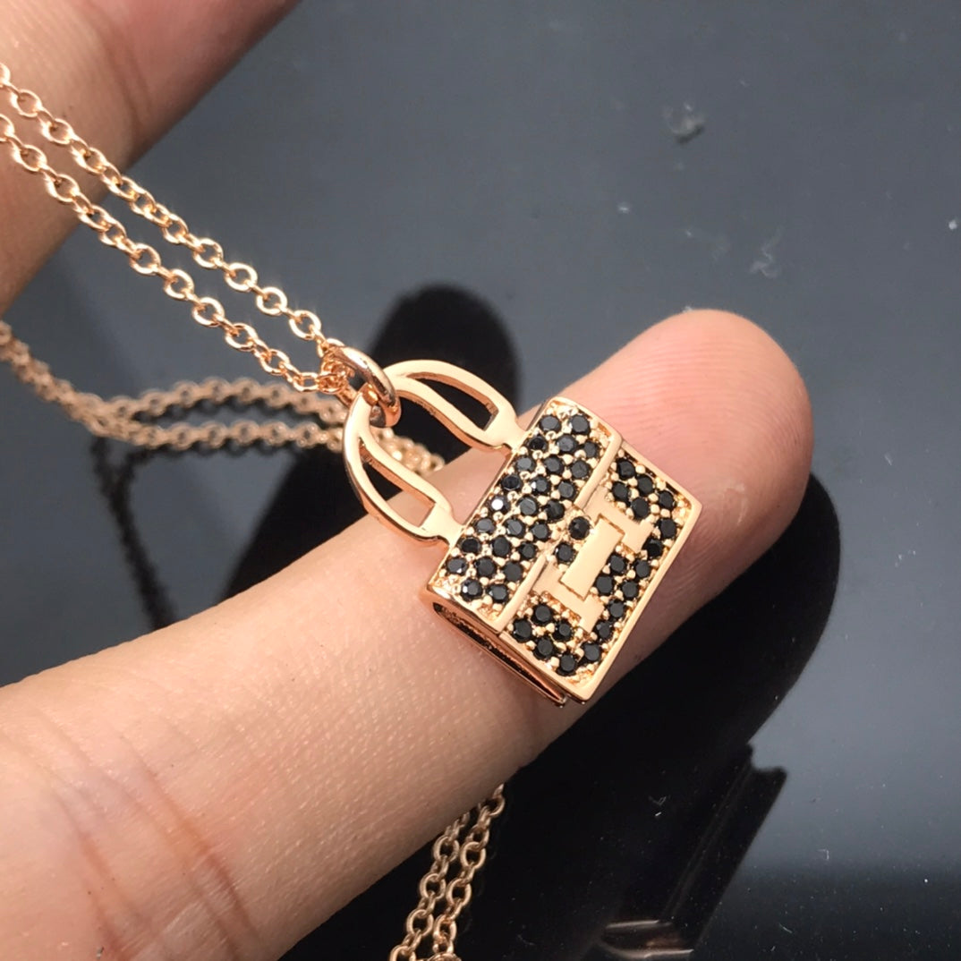 [Marin]COLLIER HM ARRIVÉE DIAMANT NOIR