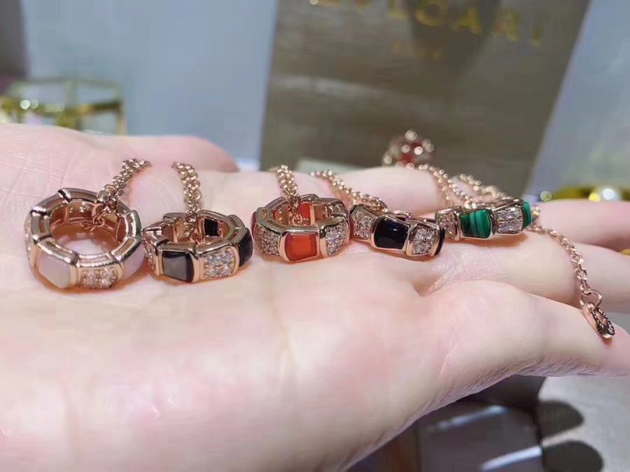 [Marin]SERPENTI PEDANT DIAMOND NECKLACE