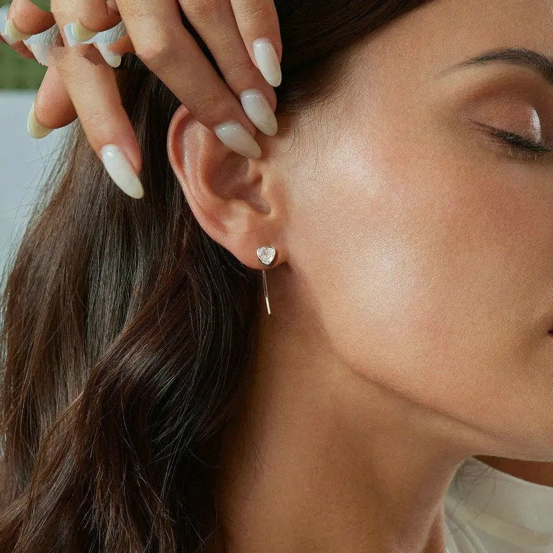 Boucles d'oreilles cœur délicates et simples pour femmes BSE1003