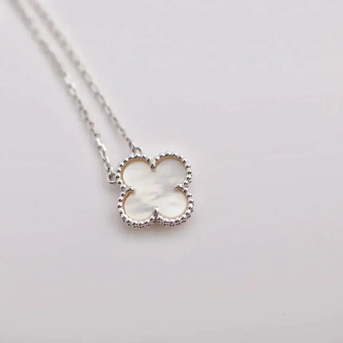 [Marin-Jewelry]CLOVER  15MM WHITE MOTHER-OF-PEARL SILVER
