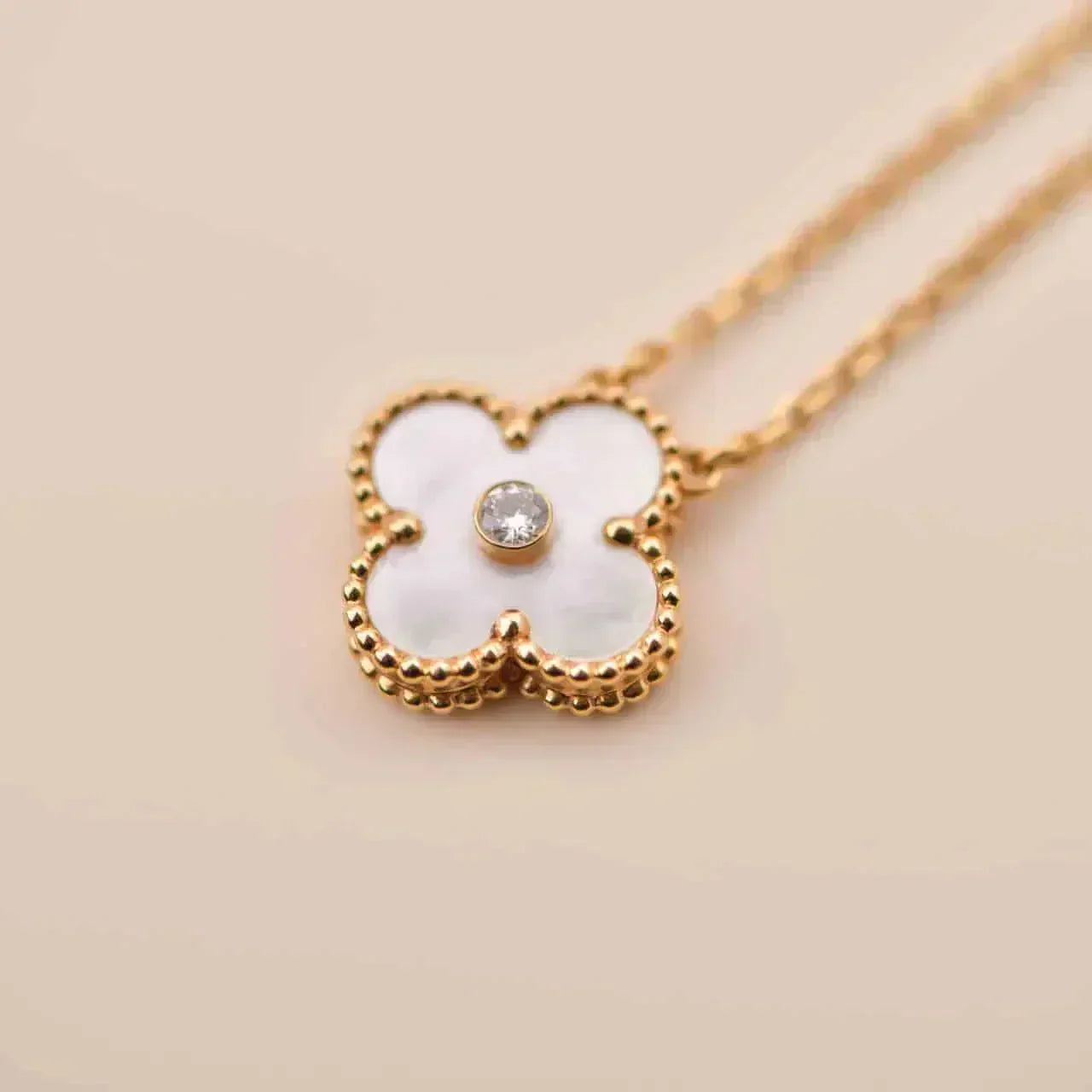 [Marin]CLOVER 15MM DIAMOND WHITE FRITILLARIA NECKLACE