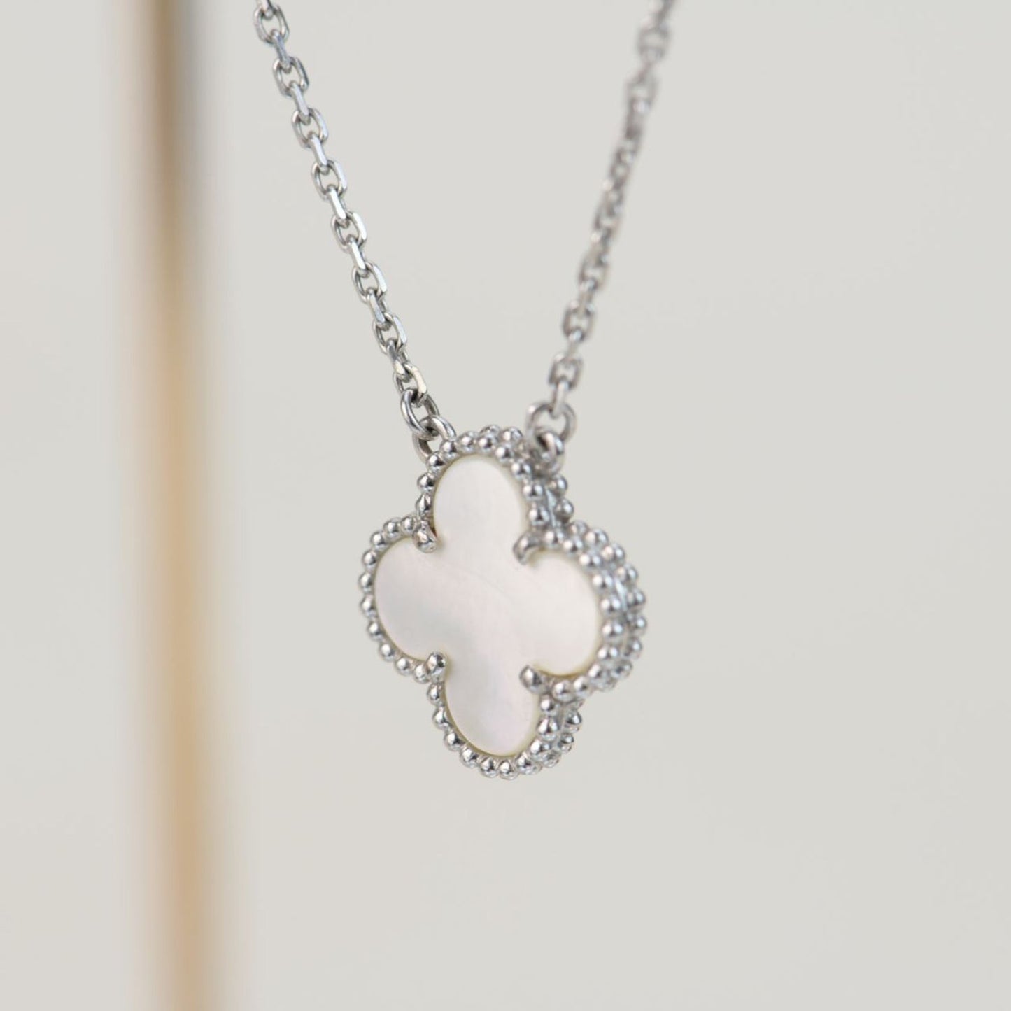 [Marin-Jewelry]CLOVER  15MM WHITE MOTHER-OF-PEARL SILVER