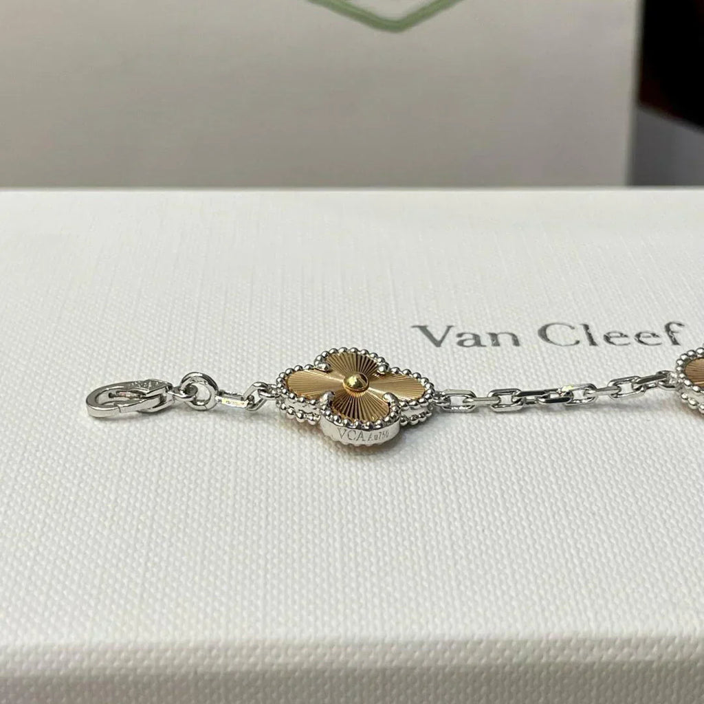 [⭐Shinejoy] CLOVER 5 MOTIF LASER BRACELET COLLECTION