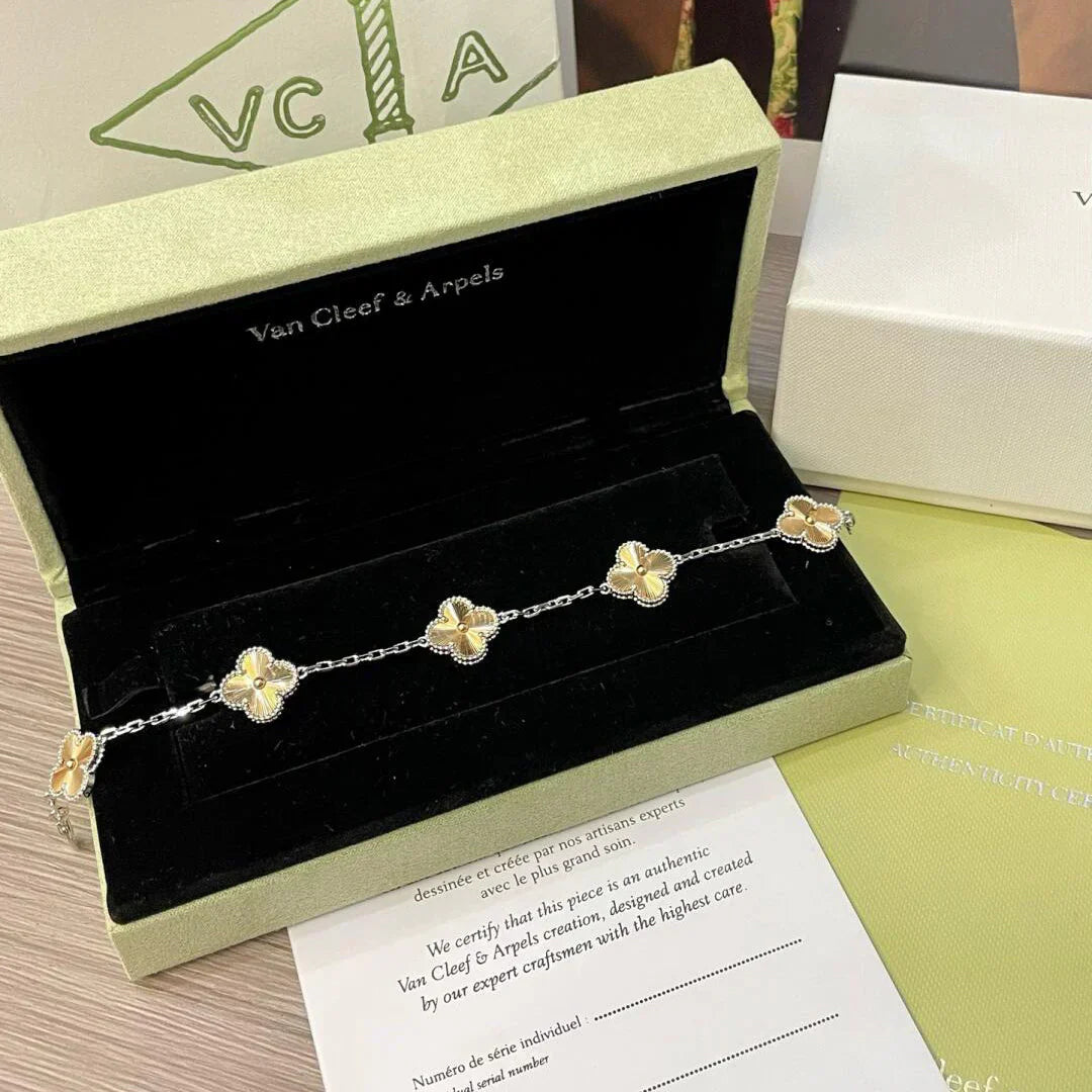 [⭐Shinejoy] CLOVER 5 MOTIF LASER BRACELET COLLECTION