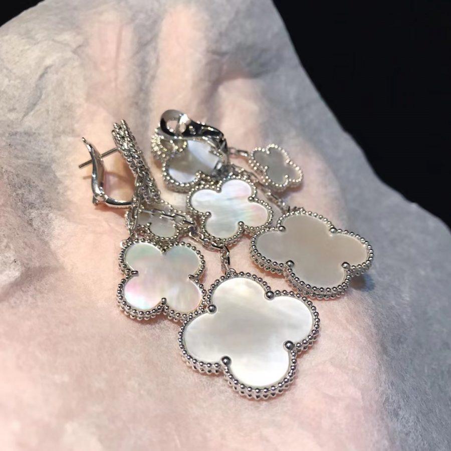 [Marin]BOUCLES D'OREILLES CLOVER NACRE BLANCHE 4 MOTIFS ARGENT