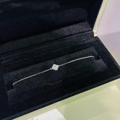 [Marin]CLOVER  SINGLE FLOWER BRACELET SILVER