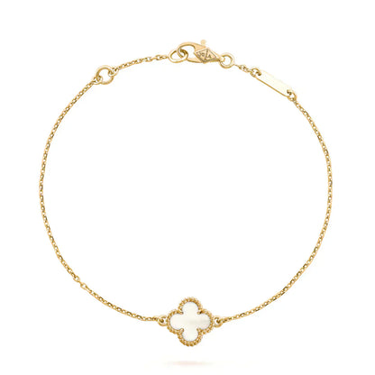 [Marin]CLOVER WHITE MOP SINGLE FLOWER BRACELET
